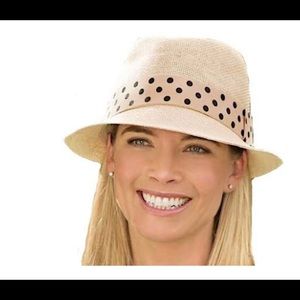 Walaroo hat